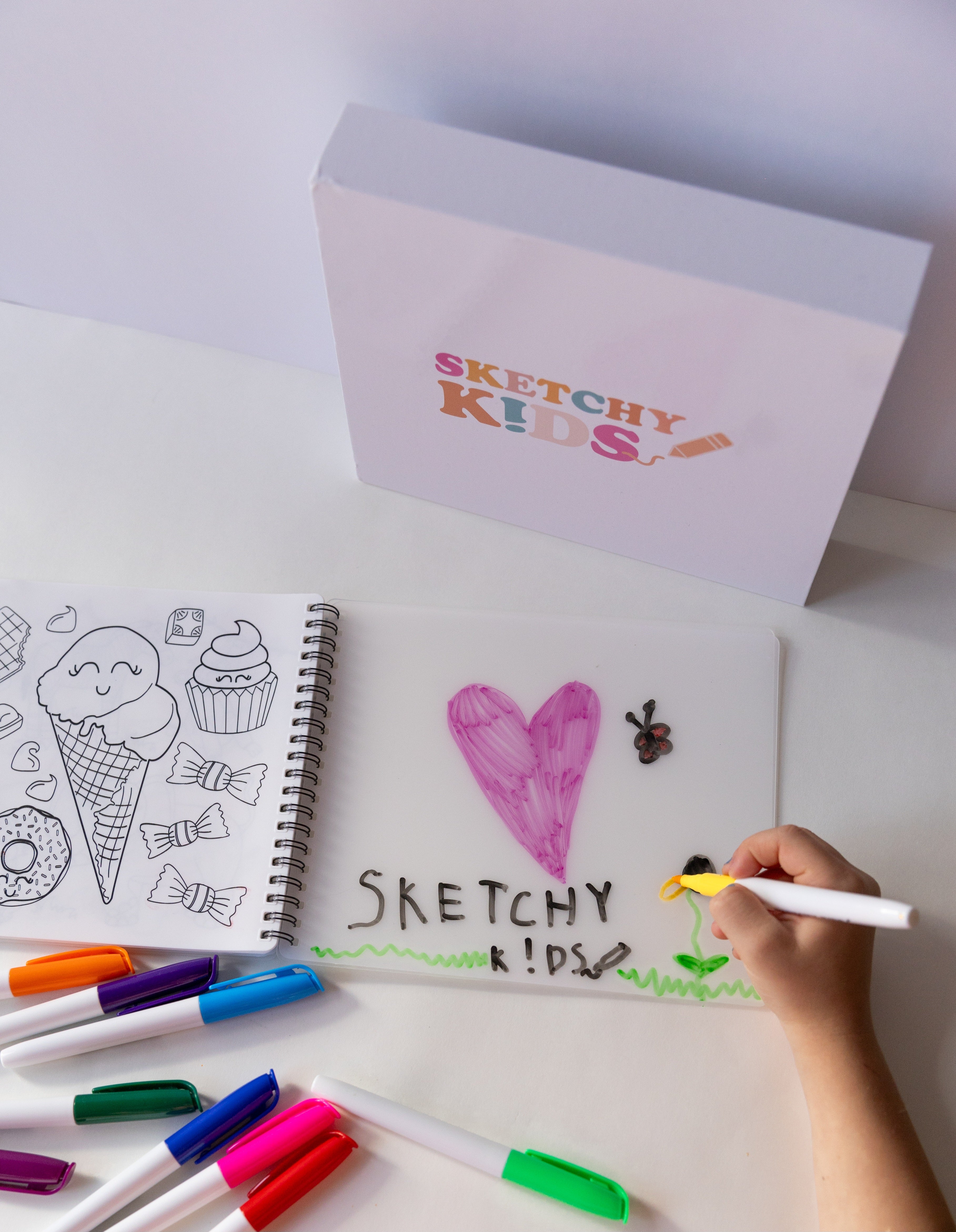 Reusable colouring book for kids.
Silicone colouring book Australia.