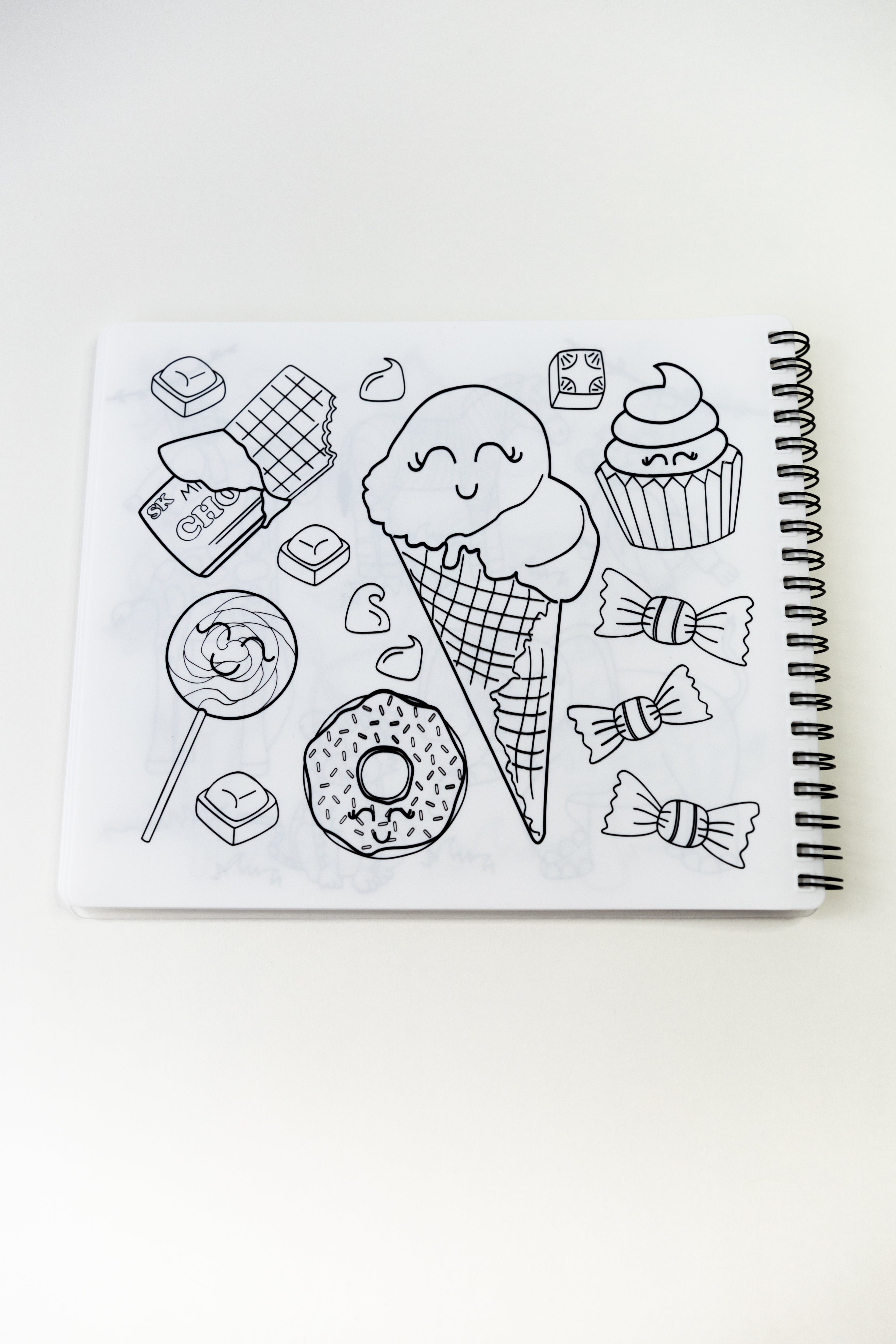 Reusable colouring book for kids.
Silicone colouring book Australia.