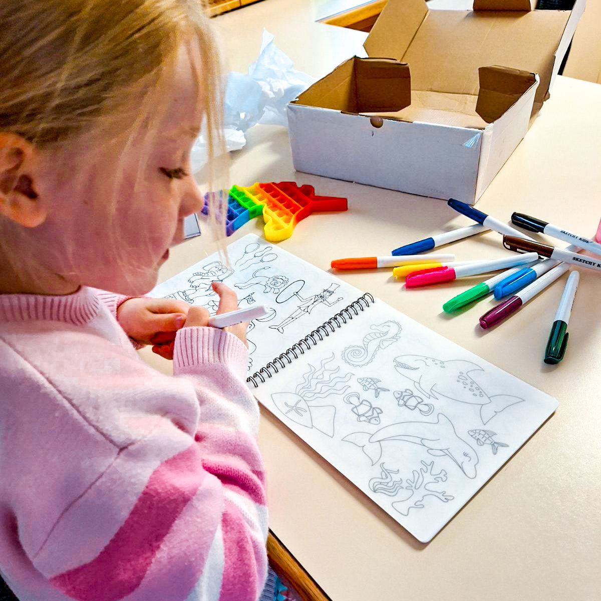 Reusable colouring book for kids.
Silicone colouring book Australia.